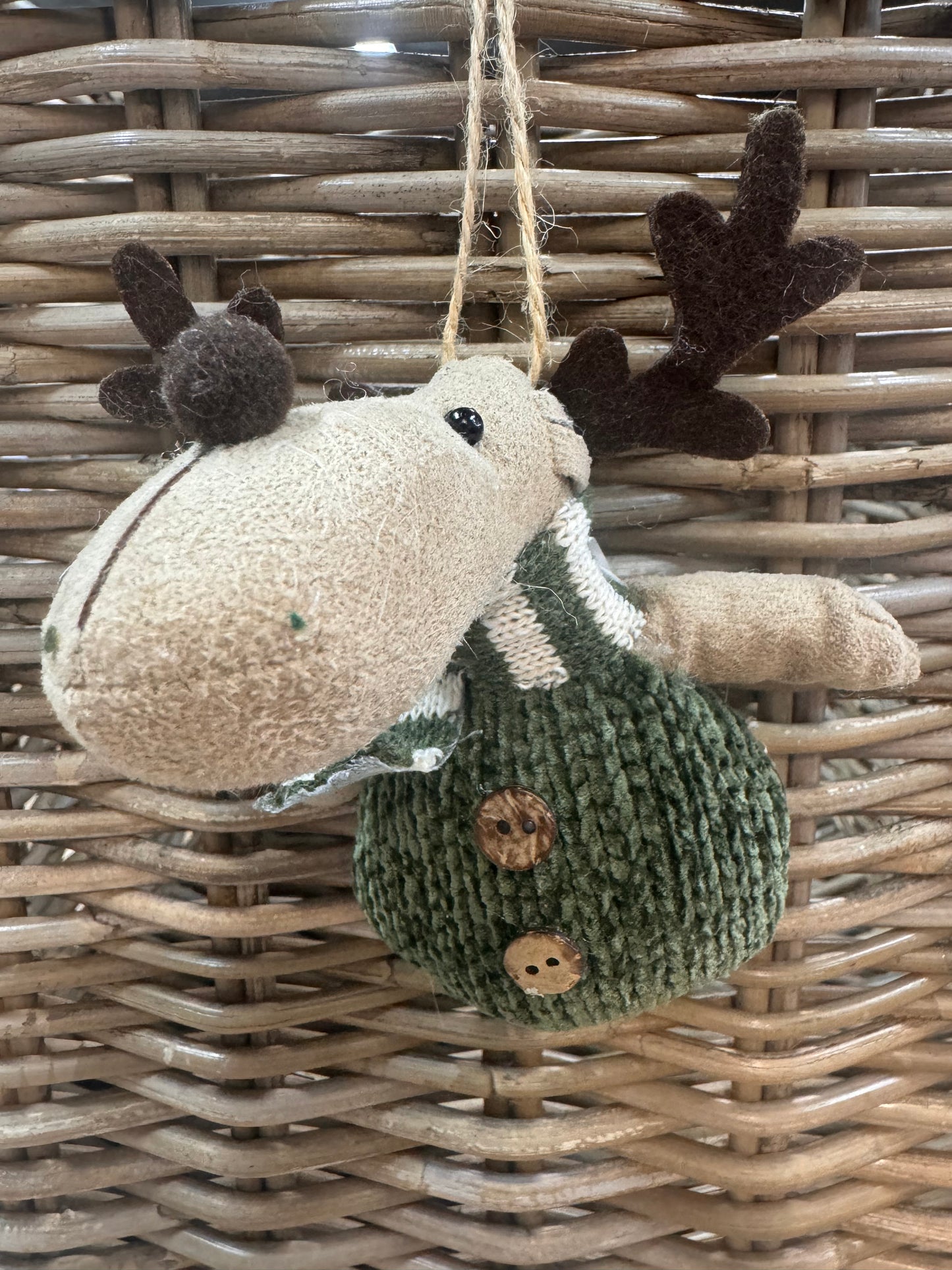 Hanging Deer Ornament - 11x8x14cm